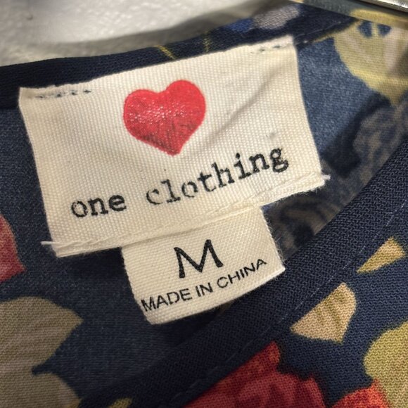 Floral Bell Sleeve Blouse Womens Keyhole Back Navy with Red Roses One Clothing M - Picture 4 of 9